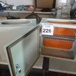 LOTE 226 - 02 CAIXAS DE FERRO P/QUADROS ELÉTRICOS. (NO ESTADO) ATENÇÃO! FAZER A VISITAÇÃO ANTES DE ARREMATAR, NÃO SABEMOS SE FUNCIONA. LEILÃO NÃO TEM GARANTIA E NEM DEVOLUÇÃO, SUJEITO A POSSÍVEIS AVARIAS VISÍVEIS/OCULTAS E/OU AUSÊNCIA DE COMPONENTES.