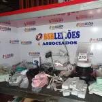 LOTE 270 - 01 LOTE VÁRIOS C/LEITORES DE CÓDIGOS DE BARRA, LUMINÁRIAS E MATERIAIS DIVERSOS. (NO ESTADO) ATENÇÃO! FAZER A VISITAÇÃO ANTES DE ARREMATAR, NÃO SABEMOS SE FUNCIONA. LEILÃO NÃO TEM GARANTIA E NEM DEVOLUÇÃO, SUJEITO A POSSÍVEIS AVARIAS VISÍVEIS/OCULTAS E/OU AUSÊNCIA DE COMPONENTES.