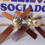 LOTE 412 - 02 VENTILADORES DE TETO. (NO ESTADO) ATENÇÃO! FAZER A VISITAÇÃO ANTES DE ARREMATAR, NÃO SABEMOS SE FUNCIONA. LEILÃO NÃO TEM GARANTIA E NEM DEVOLUÇÃO, SUJEITO A POSSÍVEIS AVARIAS VISÍVEIS/OCULTAS E/OU AUSÊNCIA DE COMPONENTES.