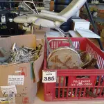 LOTE 385 - 01 LOTE COM GRANDE QUANTIDADE CURVAS P/TUBOS GALVANIZADO E MATERIAIS DIVERSOS. (NO ESTADO) ATENÇÃO! FAZER A VISITAÇÃO ANTES DE ARREMATAR, NÃO SABEMOS SE FUNCIONA. LEILÃO NÃO TEM GARANTIA E NEM DEVOLUÇÃO, SUJEITO A POSSÍVEIS AVARIAS VISÍVEIS/OCULTAS E/OU AUSÊNCIA DE COMPONENTES.