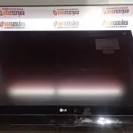 LOTE 374 - 01 TV MARCA LG 42”. (NO ESTADO) ATENÇÃO! FAZER A VISITAÇÃO ANTES DE ARREMATAR, NÃO SABEMOS SE FUNCIONA. LEILÃO NÃO TEM GARANTIA E NEM DEVOLUÇÃO, SUJEITO A POSSÍVEIS AVARIAS VISÍVEIS/OCULTAS E/OU AUSÊNCIA DE COMPONENTES.
