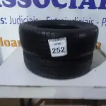 LOTE 252 - 02 PNEUS MEIA VIDA 185-70-14” USADOS. (NO ESTADO) ATENÇÃO! FAZER A VISITAÇÃO ANTES DE ARREMATAR, NÃO SABEMOS SE FUNCIONA. LEILÃO NÃO TEM GARANTIA E NEM DEVOLUÇÃO, SUJEITO A POSSÍVEIS AVARIAS VISÍVEIS/OCULTAS E/OU AUSÊNCIA DE COMPONENTES.