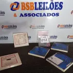 LOTE 307 - 05 FITAS ANTIGAS. (NO ESTADO) ATENÇÃO! FAZER A VISITAÇÃO ANTES DE ARREMATAR, NÃO SABEMOS SE FUNCIONA. LEILÃO NÃO TEM GARANTIA E NEM DEVOLUÇÃO, SUJEITO A POSSÍVEIS AVARIAS VISÍVEIS/OCULTAS E/OU AUSÊNCIA DE COMPONENTES.