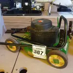LOTE 387 - 01 MÁQUINA DE CORTAR GRAMA MARCA TRAPP. (NO ESTADO) ATENÇÃO! FAZER A VISITAÇÃO ANTES DE ARREMATAR, NÃO SABEMOS SE FUNCIONA. LEILÃO NÃO TEM GARANTIA E NEM DEVOLUÇÃO, SUJEITO A POSSÍVEIS AVARIAS VISÍVEIS/OCULTAS E/OU AUSÊNCIA DE COMPONENTES.