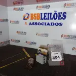 LOTE 304 - 01 LOTE C/VÁRIAS BROCAS, CERRAS E 01 CHAVE TRIFÁSICA P/MOTORES (NO ESTADO) ATENÇÃO! FAZER A VISITAÇÃO ANTES DE ARREMATAR, NÃO SABEMOS SE FUNCIONA. LEILÃO NÃO TEM GARANTIA E NEM DEVOLUÇÃO, SUJEITO A POSSÍVEIS AVARIAS VISÍVEIS/OCULTAS E/OU AUSÊNCIA DE COMPONENTES.