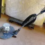 LOTE 187 - 01 ENCERADEIRA MARCA PRIMEPRO MODELO A51. (NO ESTADO) ATENÇÃO! FAZER A VISITAÇÃO ANTES DE ARREMATAR, NÃO SABEMOS SE FUNCIONA. LEILÃO NÃO TEM GARANTIA E NEM DEVOLUÇÃO, SUJEITO A POSSÍVEIS AVARIAS VISÍVEIS/OCULTAS E/OU AUSÊNCIA DE COMPONENTES.