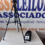 LOTE 365 - 01 TRIPÉ P/CÂMERA MARCA TOMATE(NOVO). (NO ESTADO) ATENÇÃO! FAZER A VISITAÇÃO ANTES DE ARREMATAR, NÃO SABEMOS SE FUNCIONA. LEILÃO NÃO TEM GARANTIA E NEM DEVOLUÇÃO, SUJEITO A POSSÍVEIS AVARIAS VISÍVEIS/OCULTAS E/OU AUSÊNCIA DE COMPONENTES.