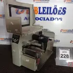 LOTE 228 - 01 IMPRESSORA DE ETIQUETAS TÉRMICA MARCA ZEBRA. (NO ESTADO) ATENÇÃO! FAZER A VISITAÇÃO ANTES DE ARREMATAR, NÃO SABEMOS SE FUNCIONA. LEILÃO NÃO TEM GARANTIA E NEM DEVOLUÇÃO, SUJEITO A POSSÍVEIS AVARIAS VISÍVEIS/OCULTAS E/OU AUSÊNCIA DE COMPONENTES.