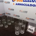 LOTE 468 - 13 COPOS DE VIDRO MODELOS DIVERSOS. (NO ESTADO) ATENÇÃO! FAZER A VISITAÇÃO ANTES DE ARREMATAR, NÃO SABEMOS SE FUNCIONA. LEILÃO NÃO TEM GARANTIA E NEM DEVOLUÇÃO, SUJEITO A POSSÍVEIS AVARIAS VISÍVEIS/OCULTAS E/OU AUSÊNCIA DE COMPONENTES.