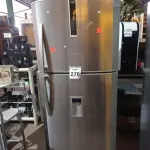 LOTE 276 - 01 GELADEIRA MARCA BOSCH. (NO ESTADO) ATENÇÃO! FAZER A VISITAÇÃO ANTES DE ARREMATAR, NÃO SABEMOS SE FUNCIONA. LEILÃO NÃO TEM GARANTIA E NEM DEVOLUÇÃO, SUJEITO A POSSÍVEIS AVARIAS VISÍVEIS/OCULTAS E/OU AUSÊNCIA DE COMPONENTES.