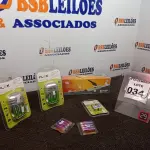 LOTE 034 - 01 GRAMPEADOR, 02 CARREGADORES P/PILHAS C/04 PILHAS EM CADA E 10 PILHAS MARCAS E MODELOS DIVERSOS(NOVO). (NO ESTADO) ATENÇÃO! FAZER A VISITAÇÃO ANTES DE ARREMATAR, NÃO SABEMOS SE FUNCIONA. LEILÃO NÃO TEM GARANTIA E NEM DEVOLUÇÃO, SUJEITO A POSSÍVEIS AVARIAS VISÍVEIS/OCULTAS E/OU AUSÊNCIA DE COMPONENTES.