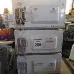 LOTE 288 - 03 MICRO-ONDAS MARCAS E MODELOS DIVERSOS C/AVARIAS. (NO ESTADO) ATENÇÃO! FAZER A VISITAÇÃO ANTES DE ARREMATAR, NÃO SABEMOS SE FUNCIONA. LEILÃO NÃO TEM GARANTIA E NEM DEVOLUÇÃO, SUJEITO A POSSÍVEIS AVARIAS VISÍVEIS/OCULTAS E/OU AUSÊNCIA DE COMPONENTES.