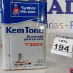 LOTE 194 - 01 LATA DE TINTA MARCA SHERRY WILLIAMS NA COR VERDE LIMÃO 18L. (NO ESTADO) ATENÇÃO! FAZER A VISITAÇÃO ANTES DE ARREMATAR, NÃO SABEMOS SE FUNCIONA. LEILÃO NÃO TEM GARANTIA E NEM DEVOLUÇÃO, SUJEITO A POSSÍVEIS AVARIAS VISÍVEIS/OCULTAS E/OU AUSÊNCIA DE COMPONENTES.