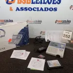 LOTE 252 - 01 ANALISADOR DE SANGUE MARCA TRIAGE. (NO ESTADO) ATENÇÃO! FAZER A VISITAÇÃO ANTES DE ARREMATAR, NÃO SABEMOS SE FUNCIONA. LEILÃO NÃO TEM GARANTIA E NEM DEVOLUÇÃO, SUJEITO A POSSÍVEIS AVARIAS VISÍVEIS/OCULTAS E/OU AUSÊNCIA DE COMPONENTES.