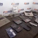 LOTE 251 - 01 LOTE C/VÁRIAS CALCULADORAS MARCAS E MODELOS DIVERSOS. (NO ESTADO) ATENÇÃO! FAZER A VISITAÇÃO ANTES DE ARREMATAR, NÃO SABEMOS SE FUNCIONA. LEILÃO NÃO TEM GARANTIA E NEM DEVOLUÇÃO, SUJEITO A POSSÍVEIS AVARIAS VISÍVEIS/OCULTAS E/OU AUSÊNCIA DE COMPONENTES.