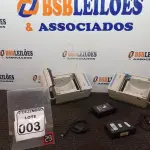 LOTE 003 - 02 IMPRESSORAS DE CUPOM MARCA PERTO. (NO ESTADO) ATENÇÃO! FAZER A VISITAÇÃO ANTES DE ARREMATAR, NÃO SABEMOS SE FUNCIONA. LEILÃO NÃO TEM GARANTIA E NEM DEVOLUÇÃO, SUJEITO A POSSÍVEIS AVARIAS VISÍVEIS/OCULTAS E/OU AUSÊNCIA DE COMPONENTES.