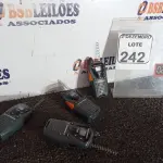 LOTE 242 - 04 RÁDIOS COMUNICADORES MARCA MOTOROLA C/AVARIAS. (NO ESTADO) ATENÇÃO! FAZER A VISITAÇÃO ANTES DE ARREMATAR, NÃO SABEMOS SE FUNCIONA. LEILÃO NÃO TEM GARANTIA E NEM DEVOLUÇÃO, SUJEITO A POSSÍVEIS AVARIAS VISÍVEIS/OCULTAS E/OU AUSÊNCIA DE COMPONENTES.