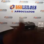 LOTE 201 - 01 BASE DE VOLANTE PARA SIMULADORES DE CORRIDA MARCA FANATEC E 01 PROJETOR MULTIMIDIA MARCA LG. (NO ESTADO) ATENÇÃO! FAZER A VISITAÇÃO ANTES DE ARREMATAR, NÃO SABEMOS SE FUNCIONA. LEILÃO NÃO TEM GARANTIA E NEM DEVOLUÇÃO, SUJEITO A POSSÍVEIS AVARIAS VISÍVEIS/OCULTAS E/OU AUSÊNCIA DE COMPONENTES.