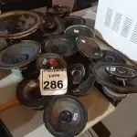 LOTE 286 - 01 LOTE C/VÁRIOS AUTO FALANTES AUTOMOTIVOS MARCAS E MODELOS DIVERSOS. (NO ESTADO) ATENÇÃO! FAZER A VISITAÇÃO ANTES DE ARREMATAR, NÃO SABEMOS SE FUNCIONA. LEILÃO NÃO TEM GARANTIA E NEM DEVOLUÇÃO, SUJEITO A POSSÍVEIS AVARIAS VISÍVEIS/OCULTAS E/OU AUSÊNCIA DE COMPONENTES.
