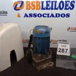 LOTE 287 - 01 MOTOR P/PORTÃO MARCA ROSSI. (NO ESTADO) ATENÇÃO! FAZER A VISITAÇÃO ANTES DE ARREMATAR, NÃO SABEMOS SE FUNCIONA. LEILÃO NÃO TEM GARANTIA E NEM DEVOLUÇÃO, SUJEITO A POSSÍVEIS AVARIAS VISÍVEIS/OCULTAS E/OU AUSÊNCIA DE COMPONENTES.