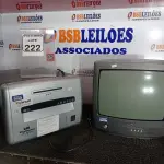 LOTE 222 - 01 FRAGMENTADORA DE PAPEL E 01 TV DE TUBO14” MARCA PHILIPS. (NO ESTADO) ATENÇÃO! FAZER A VISITAÇÃO ANTES DE ARREMATAR, NÃO SABEMOS SE FUNCIONA. LEILÃO NÃO TEM GARANTIA E NEM DEVOLUÇÃO, SUJEITO A POSSÍVEIS AVARIAS VISÍVEIS/OCULTAS E/OU AUSÊNCIA DE COMPONENTES.
