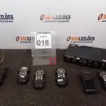 LOTE 018 - 06 RÁDIOS COMUNICADORES C/AVARIAS MARCAS E MODELOS DIVERSOS E 01 RECEPTOR DE SATÉLITES MARCA ELECOM. (NO ESTADO) ATENÇÃO! FAZER A VISITAÇÃO ANTES DE ARREMATAR, NÃO SABEMOS SE FUNCIONA. LEILÃO NÃO TEM GARANTIA E NEM DEVOLUÇÃO, SUJEITO A POSSÍVEIS AVARIAS VISÍVEIS/OCULTAS E/OU AUSÊNCIA DE COMPONENTES.