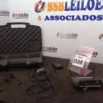 LOTE 038 - 01 RECEIVER WIRELESS C/MICROFONE E FONTE MARCA SHURE. (NO ESTADO) ATENÇÃO! FAZER A VISITAÇÃO ANTES DE ARREMATAR, NÃO SABEMOS SE FUNCIONA. LEILÃO NÃO TEM GARANTIA E NEM DEVOLUÇÃO, SUJEITO A POSSÍVEIS AVARIAS VISÍVEIS/OCULTAS E/OU AUSÊNCIA DE COMPONENTES.