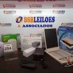 LOTE 254 - 01 FONTE DE ALIMENTAÇÃO INTERRUPTA 2 A MARCA INTELBRÁS, 01 GRAVADOR DE VÍDEO NVR 4 CANAIS MARCA V AIR LIVE E 01 SCANNER ÓPTICO MARCA DB BOEDER. (NO ESTADO) ATENÇÃO! FAZER A VISITAÇÃO ANTES DE ARREMATAR, NÃO SABEMOS SE FUNCIONA. LEILÃO NÃO TEM GARANTIA E NEM DEVOLUÇÃO, SUJEITO A POSSÍVEIS AVARIAS VISÍVEIS/OCULTAS E/OU AUSÊNCIA DE COMPONENTES.