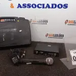LOTE 022 - 01 RECEIVER MARCA DYLAN MODELO DL-201RX C/MICROFONE. (NO ESTADO) ATENÇÃO! FAZER A VISITAÇÃO ANTES DE ARREMATAR, NÃO SABEMOS SE FUNCIONA. LEILÃO NÃO TEM GARANTIA E NEM DEVOLUÇÃO, SUJEITO A POSSÍVEIS AVARIAS VISÍVEIS/OCULTAS E/OU AUSÊNCIA DE COMPONENTES.
