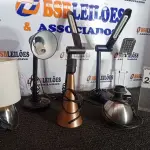 LOTE 245 - 01 LOTE C/VÁRIAS LUMINÁRIAS E ABAJURES MARCAS E MODELOS DIVERSOS. (NO ESTADO) ATENÇÃO! FAZER A VISITAÇÃO ANTES DE ARREMATAR, NÃO SABEMOS SE FUNCIONA. LEILÃO NÃO TEM GARANTIA E NEM DEVOLUÇÃO, SUJEITO A POSSÍVEIS AVARIAS VISÍVEIS/OCULTAS E/OU AUSÊNCIA DE COMPONENTES.