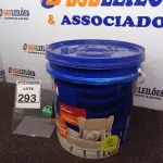 LOTE 293 - 01 GALÃO DE TINTA MARCA QUALITEX. (NO ESTADO) ATENÇÃO! FAZER A VISITAÇÃO ANTES DE ARREMATAR, NÃO SABEMOS SE FUNCIONA. LEILÃO NÃO TEM GARANTIA E NEM DEVOLUÇÃO, SUJEITO A POSSÍVEIS AVARIAS VISÍVEIS/OCULTAS E/OU AUSÊNCIA DE COMPONENTES.