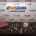 LOTE 007 - 01 LOTE C/MATERIAIS ODONTOLÓGICOS DIVERSOS. (NO ESTADO) ATENÇÃO! FAZER A VISITAÇÃO ANTES DE ARREMATAR, NÃO SABEMOS SE FUNCIONA. LEILÃO NÃO TEM GARANTIA E NEM DEVOLUÇÃO, SUJEITO A POSSÍVEIS AVARIAS VISÍVEIS/OCULTAS E/OU AUSÊNCIA DE COMPONENTES.