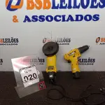 LOTE 020 - 01 ESMERILHADEIRA MARCA TITANIUM E 01 PARAFUSADEIRA MARCA TITANIUM. (NO ESTADO) ATENÇÃO! FAZER A VISITAÇÃO ANTES DE ARREMATAR, NÃO SABEMOS SE FUNCIONA. LEILÃO NÃO TEM GARANTIA E NEM DEVOLUÇÃO, SUJEITO A POSSÍVEIS AVARIAS VISÍVEIS/OCULTAS E/OU AUSÊNCIA DE COMPONENTES.