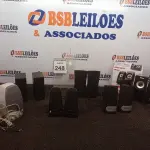 LOTE 248 - 01 LOTE C/VÁRIAS CAIXAS P/PC. (NO ESTADO) ATENÇÃO! FAZER A VISITAÇÃO ANTES DE ARREMATAR, NÃO SABEMOS SE FUNCIONA. LEILÃO NÃO TEM GARANTIA E NEM DEVOLUÇÃO, SUJEITO A POSSÍVEIS AVARIAS VISÍVEIS/OCULTAS E/OU AUSÊNCIA DE COMPONENTES.