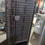 LOTE 277 - 01 GELADEIRA MARCA BOSCH. (NO ESTADO) ATENÇÃO! FAZER A VISITAÇÃO ANTES DE ARREMATAR, NÃO SABEMOS SE FUNCIONA. LEILÃO NÃO TEM GARANTIA E NEM DEVOLUÇÃO, SUJEITO A POSSÍVEIS AVARIAS VISÍVEIS/OCULTAS E/OU AUSÊNCIA DE COMPONENTES.