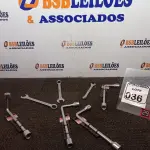 LOTE 036 - 04 CHAVES L E 03 CHAVES DE BOCA MARCAS E MODELOS DIVERSOS(NOVO). (NO ESTADO) ATENÇÃO! FAZER A VISITAÇÃO ANTES DE ARREMATAR, NÃO SABEMOS SE FUNCIONA. LEILÃO NÃO TEM GARANTIA E NEM DEVOLUÇÃO, SUJEITO A POSSÍVEIS AVARIAS VISÍVEIS/OCULTAS E/OU AUSÊNCIA DE COMPONENTES.