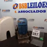LOTE 287 - 01 MOTOR P/PORTÃO MARCA ROSSI. (NO ESTADO) ATENÇÃO! FAZER A VISITAÇÃO ANTES DE ARREMATAR, NÃO SABEMOS SE FUNCIONA. LEILÃO NÃO TEM GARANTIA E NEM DEVOLUÇÃO, SUJEITO A POSSÍVEIS AVARIAS VISÍVEIS/OCULTAS E/OU AUSÊNCIA DE COMPONENTES.