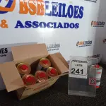 LOTE 241 - 01 CAIXA C/06 CATALISADORES MARCA ANJO CONTENDO 450ML EM CADA LATA(NOVO). (NO ESTADO) ATENÇÃO! FAZER A VISITAÇÃO ANTES DE ARREMATAR, NÃO SABEMOS SE FUNCIONA. LEILÃO NÃO TEM GARANTIA E NEM DEVOLUÇÃO, SUJEITO A POSSÍVEIS AVARIAS VISÍVEIS/OCULTAS E/OU AUSÊNCIA DE COMPONENTES.