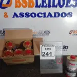 LOTE 241 - 01 CAIXA C/06 CATALISADORES MARCA ANJO CONTENDO 450ML EM CADA LATA(NOVO). (NO ESTADO) ATENÇÃO! FAZER A VISITAÇÃO ANTES DE ARREMATAR, NÃO SABEMOS SE FUNCIONA. LEILÃO NÃO TEM GARANTIA E NEM DEVOLUÇÃO, SUJEITO A POSSÍVEIS AVARIAS VISÍVEIS/OCULTAS E/OU AUSÊNCIA DE COMPONENTES.