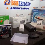 LOTE 254 - 01 FONTE DE ALIMENTAÇÃO INTERRUPTA 2 A MARCA INTELBRÁS, 01 GRAVADOR DE VÍDEO NVR 4 CANAIS MARCA V AIR LIVE E 01 SCANNER ÓPTICO MARCA DB BOEDER. (NO ESTADO) ATENÇÃO! FAZER A VISITAÇÃO ANTES DE ARREMATAR, NÃO SABEMOS SE FUNCIONA. LEILÃO NÃO TEM GARANTIA E NEM DEVOLUÇÃO, SUJEITO A POSSÍVEIS AVARIAS VISÍVEIS/OCULTAS E/OU AUSÊNCIA DE COMPONENTES.