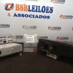 LOTE 067 - 03 PROJETORES MULTIMIDIA MARCAS E MODELOS DIVERSOS P/RETIRADA DE PEÇAS. (NO ESTADO) ATENÇÃO! FAZER A VISITAÇÃO ANTES DE ARREMATAR, NÃO SABEMOS SE FUNCIONA. LEILÃO NÃO TEM GARANTIA E NEM DEVOLUÇÃO, SUJEITO A POSSÍVEIS AVARIAS VISÍVEIS/OCULTAS E/OU AUSÊNCIA DE COMPONENTES.