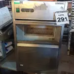 LOTE 291 - 01 MÁQUINA DE FAZER GELO EM INOX INCOMPLETA MARCA BENMAX P/RETIRADA DE PEÇAS. (NO ESTADO) ATENÇÃO! FAZER A VISITAÇÃO ANTES DE ARREMATAR, NÃO SABEMOS SE FUNCIONA. LEILÃO NÃO TEM GARANTIA E NEM DEVOLUÇÃO, SUJEITO A POSSÍVEIS AVARIAS VISÍVEIS/OCULTAS E/OU AUSÊNCIA DE COMPONENTES.