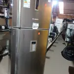 LOTE 277 - 01 GELADEIRA MARCA BOSCH. (NO ESTADO) ATENÇÃO! FAZER A VISITAÇÃO ANTES DE ARREMATAR, NÃO SABEMOS SE FUNCIONA. LEILÃO NÃO TEM GARANTIA E NEM DEVOLUÇÃO, SUJEITO A POSSÍVEIS AVARIAS VISÍVEIS/OCULTAS E/OU AUSÊNCIA DE COMPONENTES.