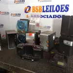 LOTE 228 - 01 LOTE C/VÁRIAS CAIXAS DE SOM MARCAS E MODELOS DIVERSOS. (NO ESTADO) ATENÇÃO! FAZER A VISITAÇÃO ANTES DE ARREMATAR, NÃO SABEMOS SE FUNCIONA. LEILÃO NÃO TEM GARANTIA E NEM DEVOLUÇÃO, SUJEITO A POSSÍVEIS AVARIAS VISÍVEIS/OCULTAS E/OU AUSÊNCIA DE COMPONENTES.