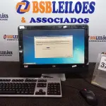 LOTE 322 - 01 ALL IN ONE MARCA HP C/TECLADO E MOUSE. (NO ESTADO) ATENÇÃO! FAZER A VISITAÇÃO ANTES DE ARREMATAR, NÃO SABEMOS SE FUNCIONA. LEILÃO NÃO TEM GARANTIA E NEM DEVOLUÇÃO, SUJEITO A POSSÍVEIS AVARIAS VISÍVEIS/OCULTAS E/OU AUSÊNCIA DE COMPONENTES.