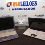 LOTE 415 - 02 NOTEBOOKS MARCAS E MODELOS DIVERSOS P/RETIRADA DE PEÇAS. (NO ESTADO) ATENÇÃO! FAZER A VISITAÇÃO ANTES DE ARREMATAR, NÃO SABEMOS SE FUNCIONA. LEILÃO NÃO TEM GARANTIA E NEM DEVOLUÇÃO, SUJEITO A POSSÍVEIS AVARIAS VISÍVEIS/OCULTAS E/OU AUSÊNCIA DE COMPONENTES.