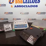 LOTE 341 - 04 BALANÇAS DIGITAIS MARCAS E MODELOS DIVERSOS P/RETIRADA DE PEÇAS. (NO ESTADO) ATENÇÃO! FAZER A VISITAÇÃO ANTES DE ARREMATAR, NÃO SABEMOS SE FUNCIONA. LEILÃO NÃO TEM GARANTIA E NEM DEVOLUÇÃO, SUJEITO A POSSÍVEIS AVARIAS VISÍVEIS/OCULTAS E/OU AUSÊNCIA DE COMPONENTES.