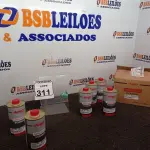 LOTE 311 - 01 CAIXA C/06 CATALISADORES MARCA ANJO CONTENDO 450ML EM CADA LATA(NOVO). (NO ESTADO) ATENÇÃO! FAZER A VISITAÇÃO ANTES DE ARREMATAR, NÃO SABEMOS SE FUNCIONA. LEILÃO NÃO TEM GARANTIA E NEM DEVOLUÇÃO, SUJEITO A POSSÍVEIS AVARIAS VISÍVEIS/OCULTAS E/OU AUSÊNCIA DE COMPONENTES.
