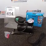 LOTE 414 - 01 MINI COMPRESSOR DE AR VEICULAR DC12V. (NO ESTADO) ATENÇÃO! FAZER A VISITAÇÃO ANTES DE ARREMATAR, NÃO SABEMOS SE FUNCIONA. LEILÃO NÃO TEM GARANTIA E NEM DEVOLUÇÃO, SUJEITO A POSSÍVEIS AVARIAS VISÍVEIS/OCULTAS E/OU AUSÊNCIA DE COMPONENTES.