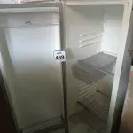 LOTE 469 - 01 GELADEIRA MARCA BOSCH 220V. (NO ESTADO) ATENÇÃO! FAZER A VISITAÇÃO ANTES DE ARREMATAR, NÃO SABEMOS SE FUNCIONA. LEILÃO NÃO TEM GARANTIA E NEM DEVOLUÇÃO, SUJEITO A POSSÍVEIS AVARIAS VISÍVEIS/OCULTAS E/OU AUSÊNCIA DE COMPONENTES.